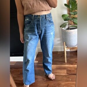 Levis Big E 501 Distressed Straight Leg Jeans. Size 30X30